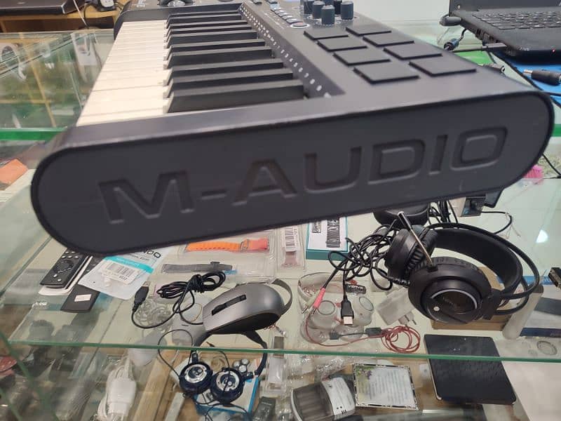 M-Audio Axiom 25 0