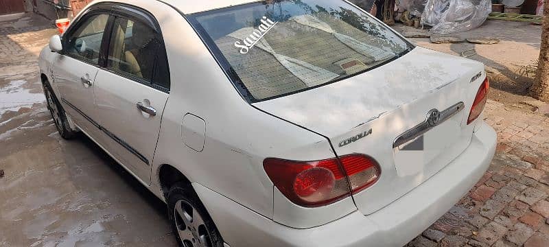 Toyota Corolla Altis 2004 5