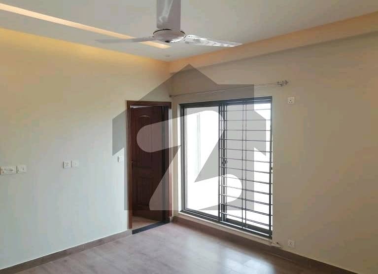 In Askari 11 - Sector D 10 Marla Flat For Sale 9