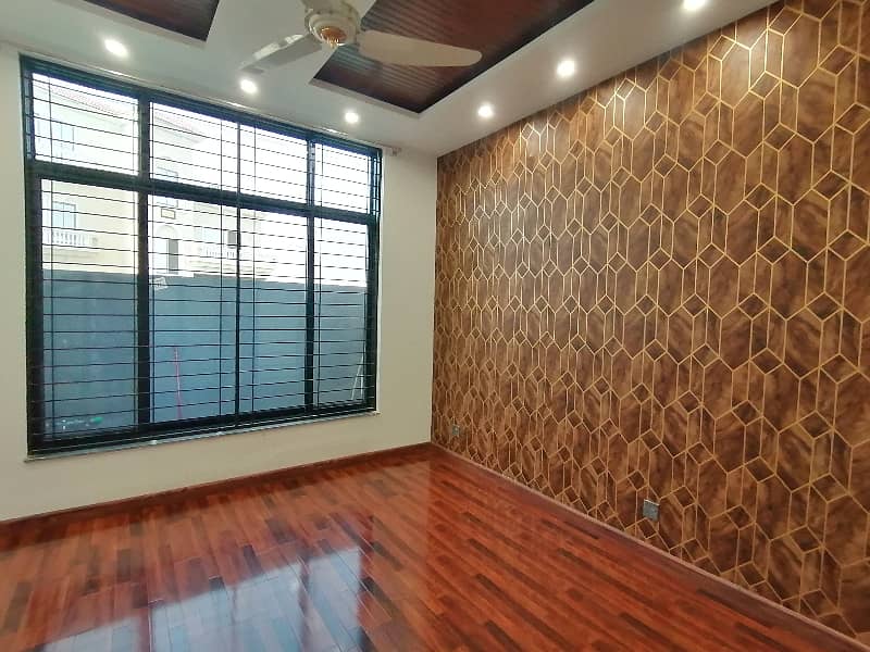 10 Marla House For Grabs In Al Rehman Garden 1