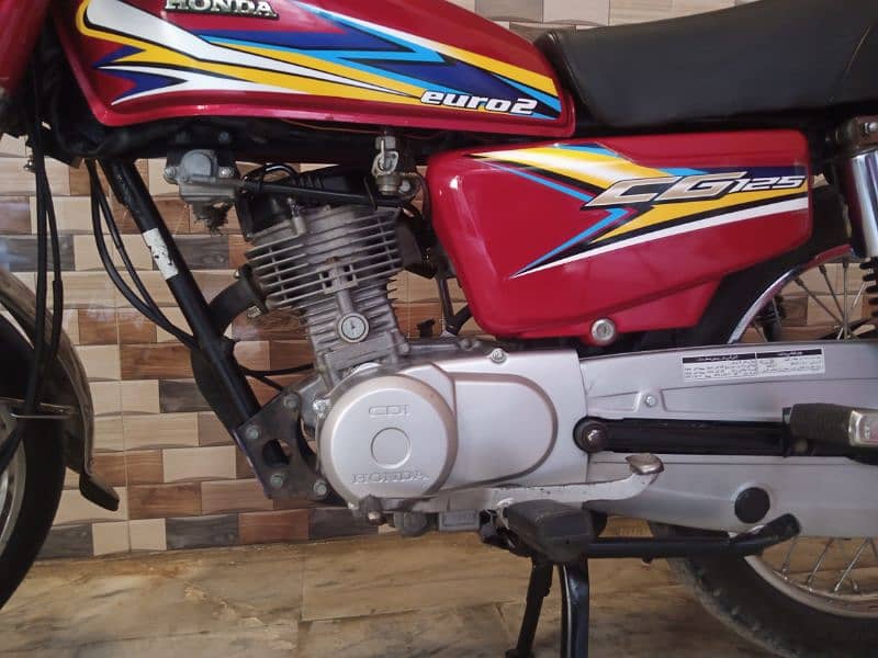 Honda 125 (2018) Lahore No 9