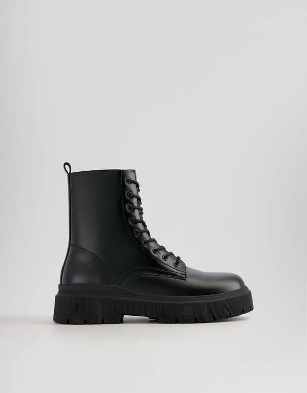 ZARA ORIGIONAL CHELSIA AND LACEUP BOOTS 9