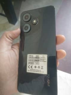 Infinix hot 30 10/10 condition no hang good phone with charge and boks