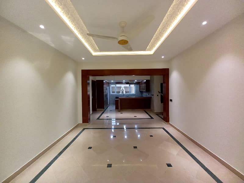 Beautiful Lush Upper Portion For Rent 9