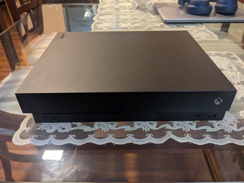 Xbox One X | 1TB All original accessories and box. 6