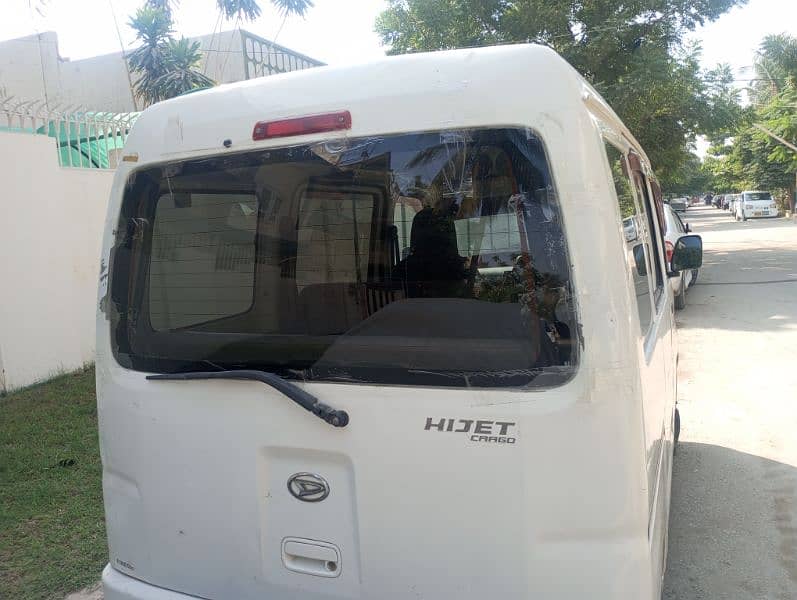 Daihatsu Hijet 2012 1