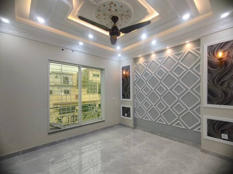 Ideal House Is Available For Sale In Lahore 18