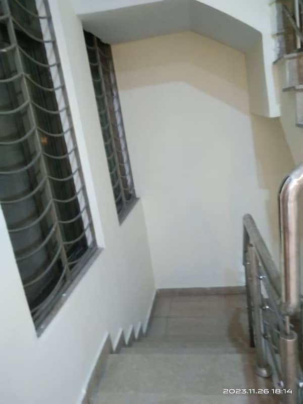 Upper Portion With Servant Available For Rent Very Near To Park 12