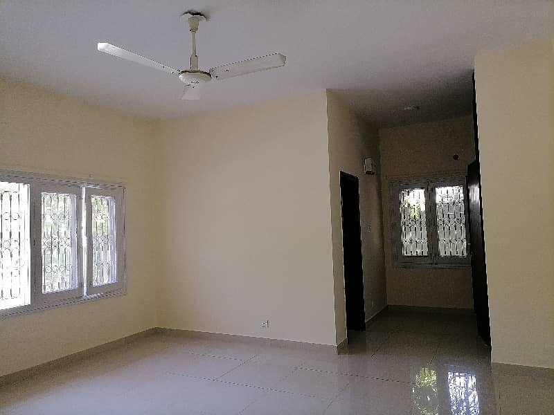 5400 Square Feet House For Rent In F-6 6