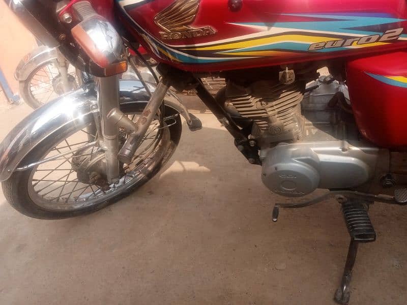 19 modal 125  good condition ALL ok bike 1