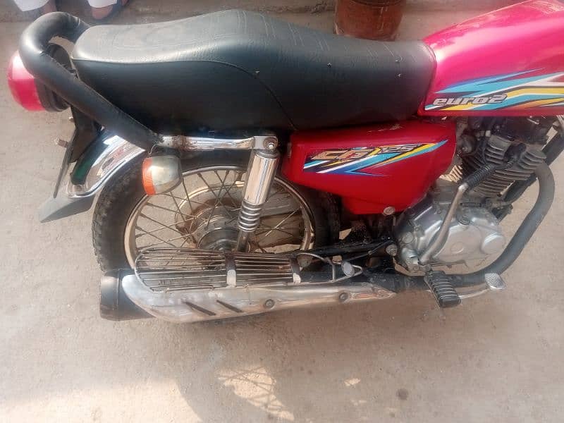 19 modal 125  good condition ALL ok bike 2