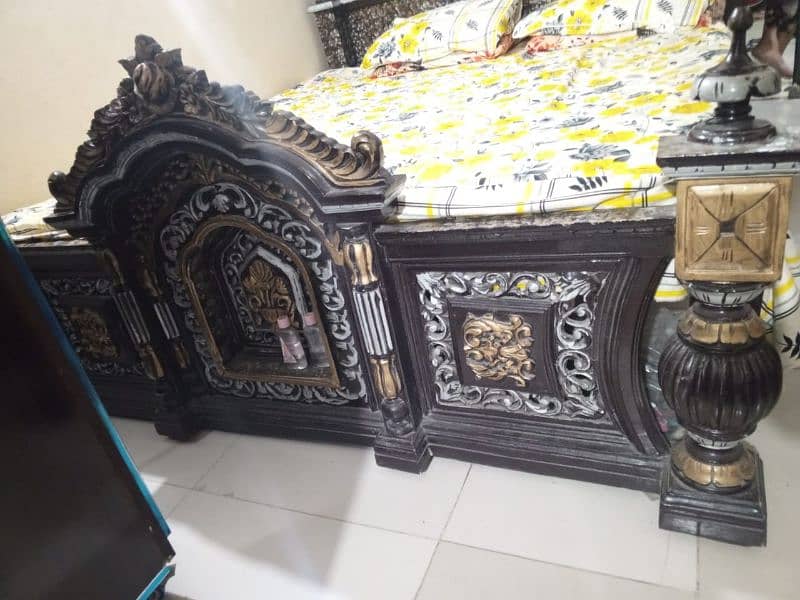 (only bed)pure chinioti wooden havely bed king size 1