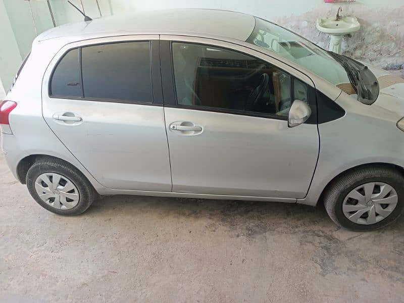 Toyota vitz 2008 14