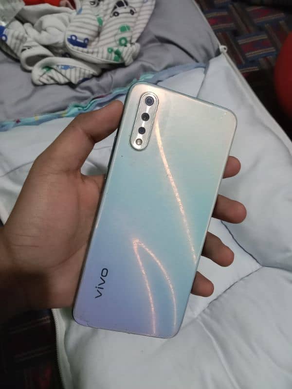 Vivo S1 3