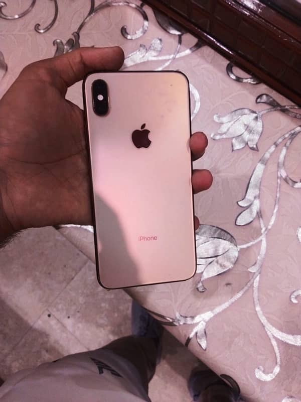 iPhone XS Max 0