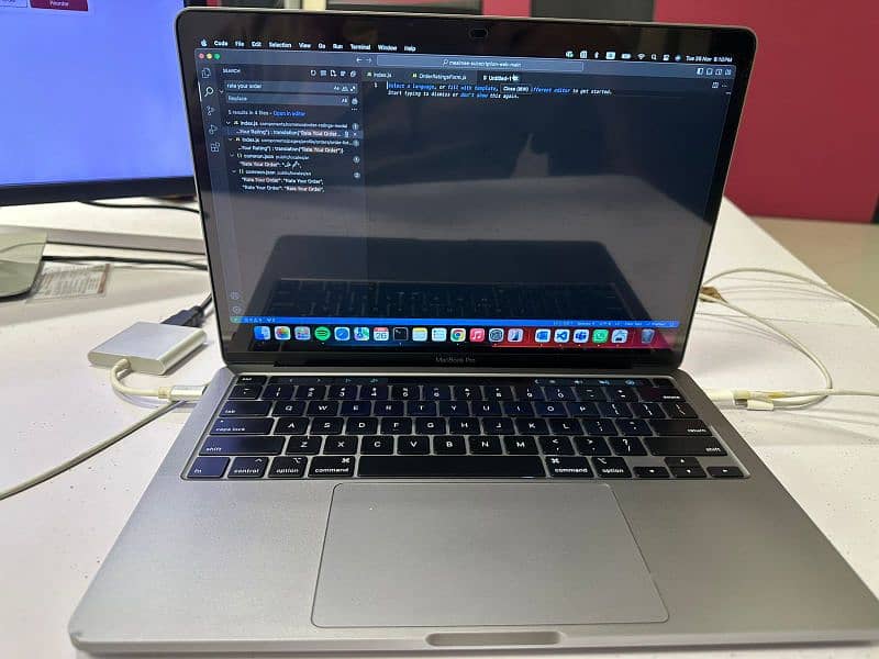 MacBook Pro 2020 13inch i5 16/512 1