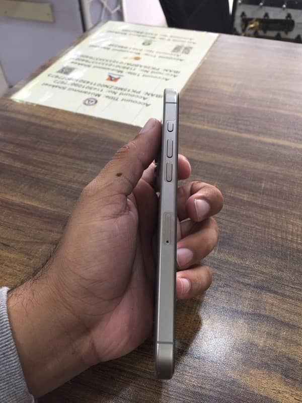 iphone 15 Pro max Natural Titanium 256 Gb Non Pta with orignal box 3