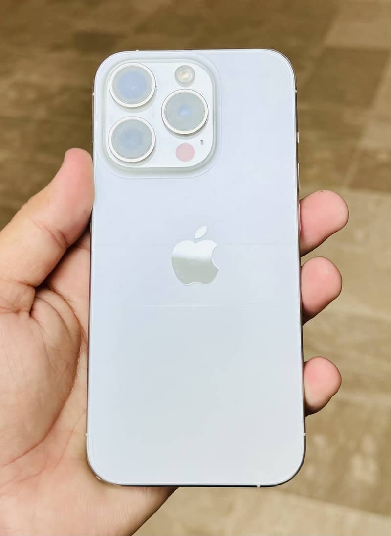 Iphone 15 pro jv 1