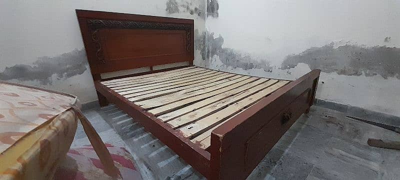 Wooden Queen Size Bed With Mattress 7