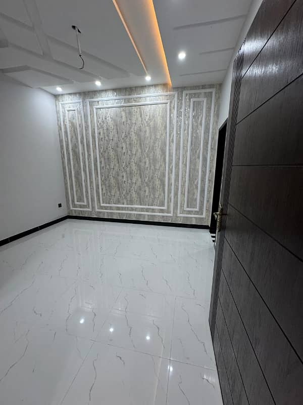 A Prime Location House Of 3 Marla In Rs. 7500000 12