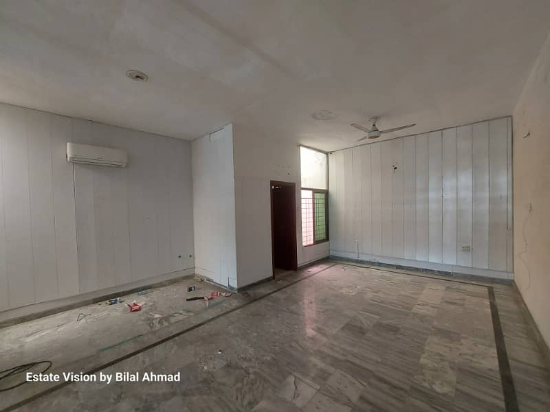 4 Marla 1st floor office available for rent in susan road link street Madina Town 2