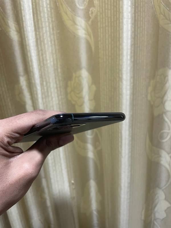 IPHONE 11 PRO MAX PTA APPROVED 1