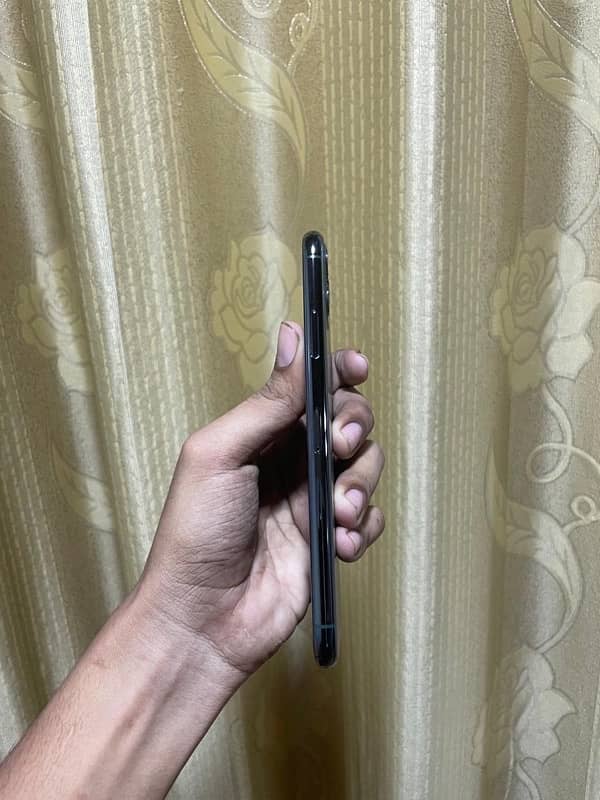 IPHONE 11 PRO MAX PTA APPROVED 5