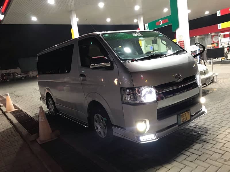 Toyota Hiace 2012 2