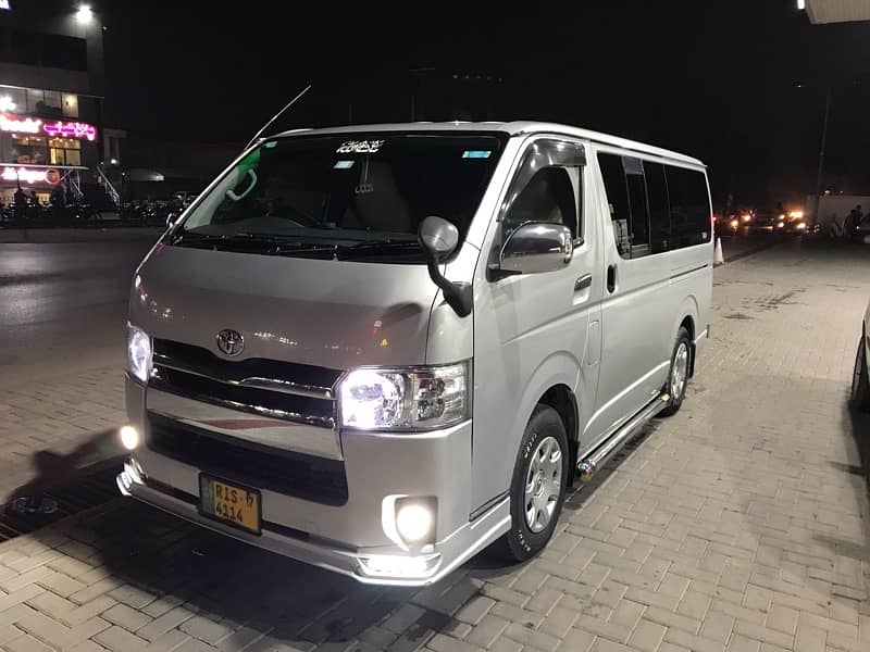 Toyota Hiace 2012 6