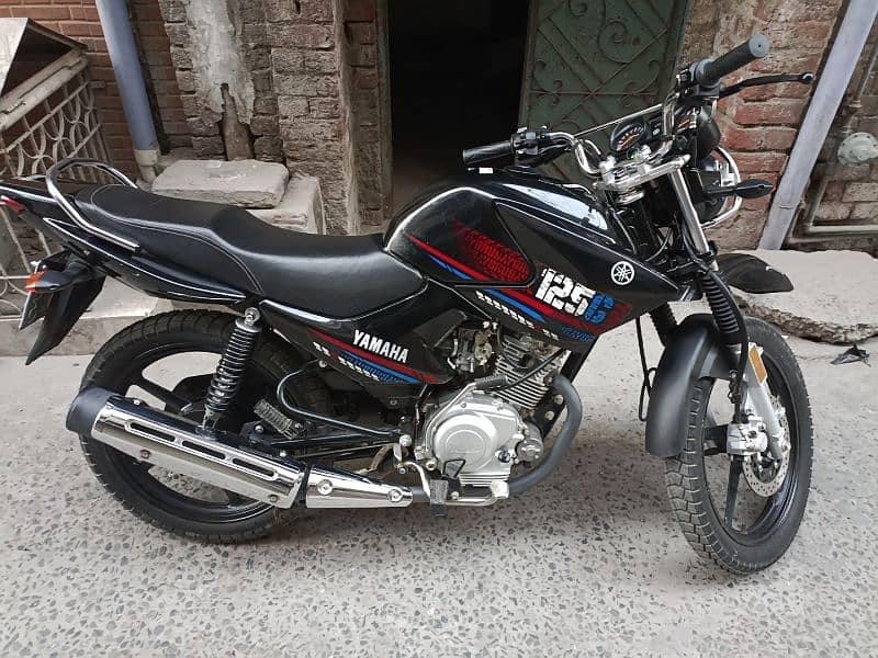 Yamaha YBR 125g 2022 1