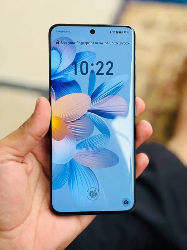 Honor 90 5G only Few days used 2