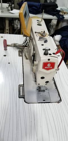 juki sewing machine ( JUITA )