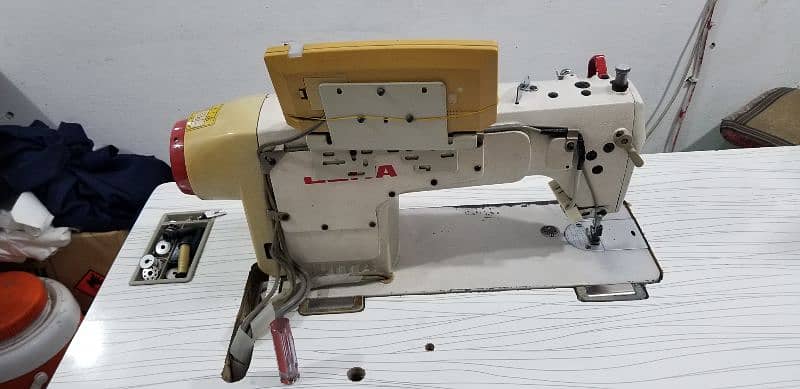 juki sewing machine ( JUITA ) 3