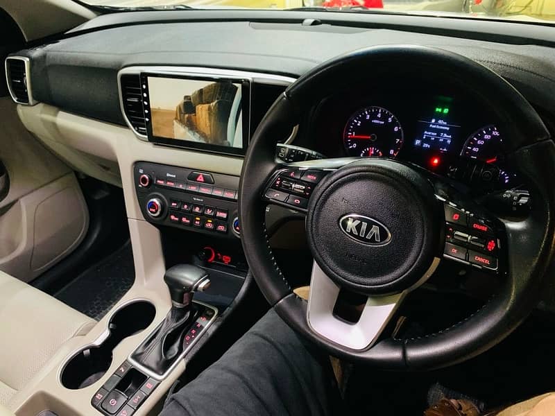 KIA Sportage 2022 9