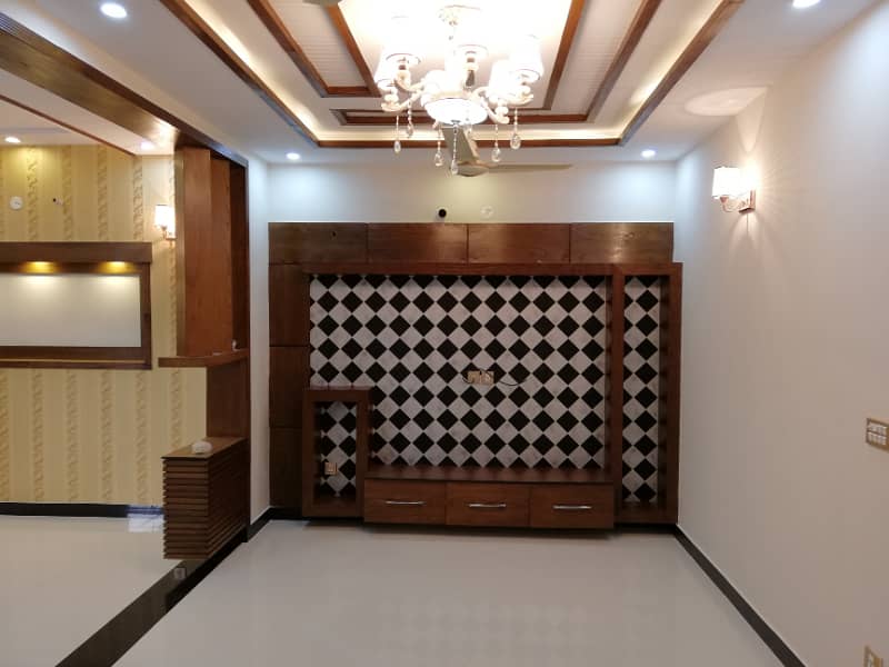 5 Marla Luxury House For Rent In Tulip Block Bahria Town Lahore 0