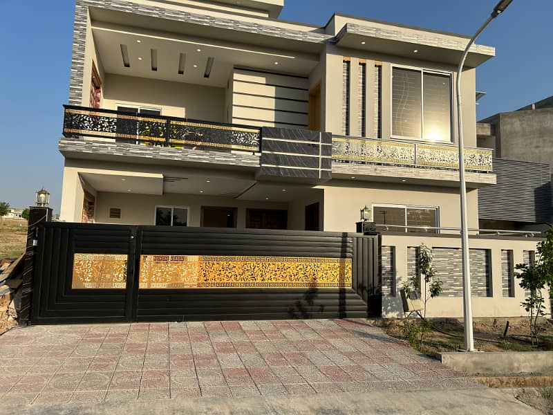 10 Marla Brand New Luxury Beautiful Designer House For Sale In Gulberg Greens Islamabad 4