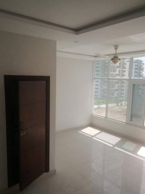 STUDIO APARTMENT AVAILABLE FOR SALE ON REASONABLE PRICE IN GULBERG GREEN ISLAMABAD 0