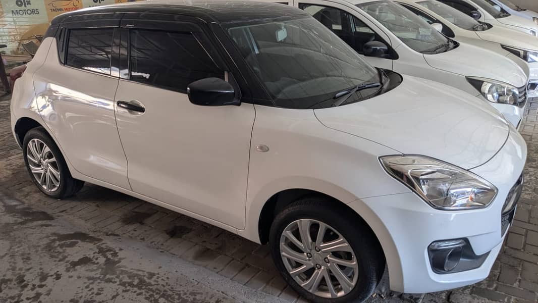 Suzuki Swift 2022 GL CVT 2