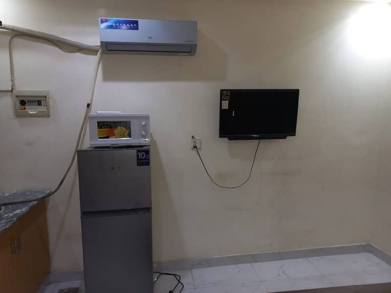 Studio Fully Furnished Flat For Rent 2