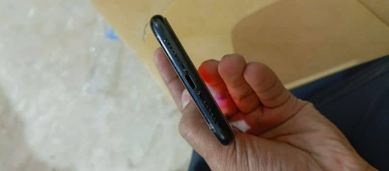 i phone xr 64 gb 3