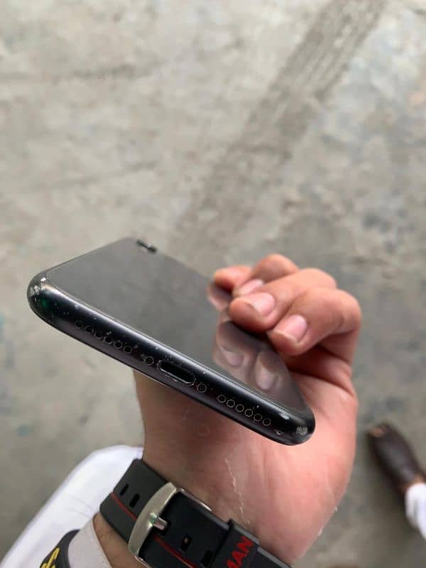 iphone xr 64gb non pta waterpack icloud locked 5