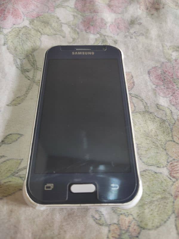 Samsung Galaxy j1 ace 7