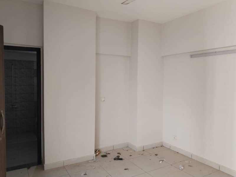 4 Bed Room Just Like Brand New Apartment For Rent 21