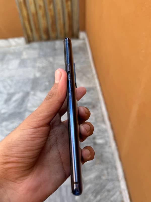 one plus 7 Pro 12/256  PTA 2 Sim Working life time 4