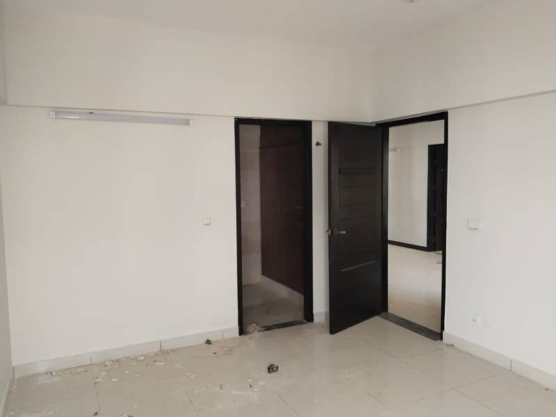 4 Bed Room Just Like Brand New Apartment For Rent 11