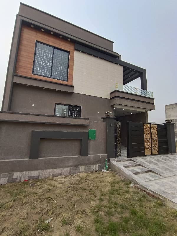 6 Marla Brand New House for Sale 1