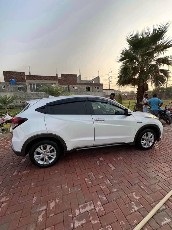 Honda Vezel 2016 3