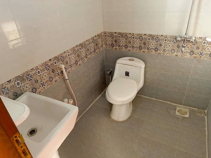 Two Bed Non frunished Apartment For sale in Bahria Town Lahore 13