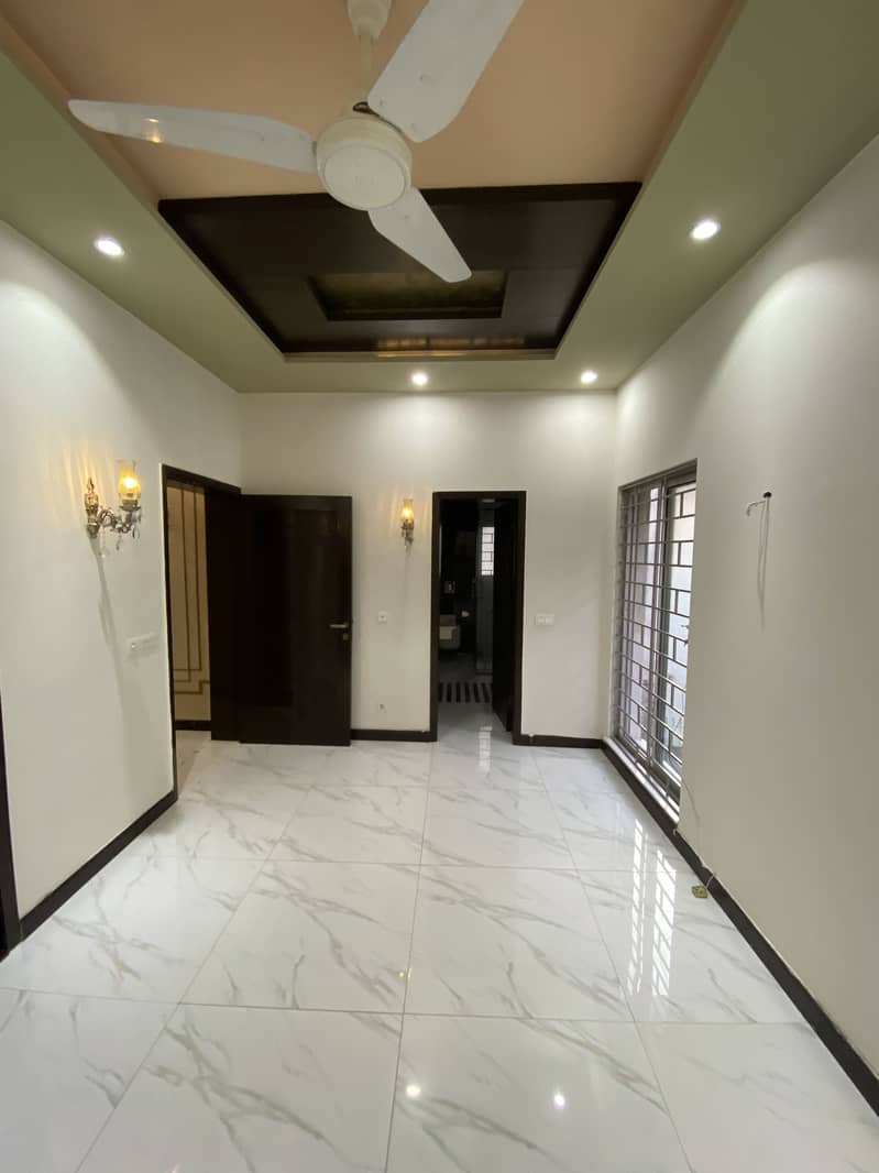 10 Maral Beautiful Designed Bungalow For Sale 12