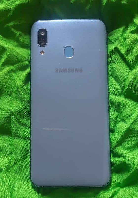 Samsung A30 ( 4\64) pta approved 0